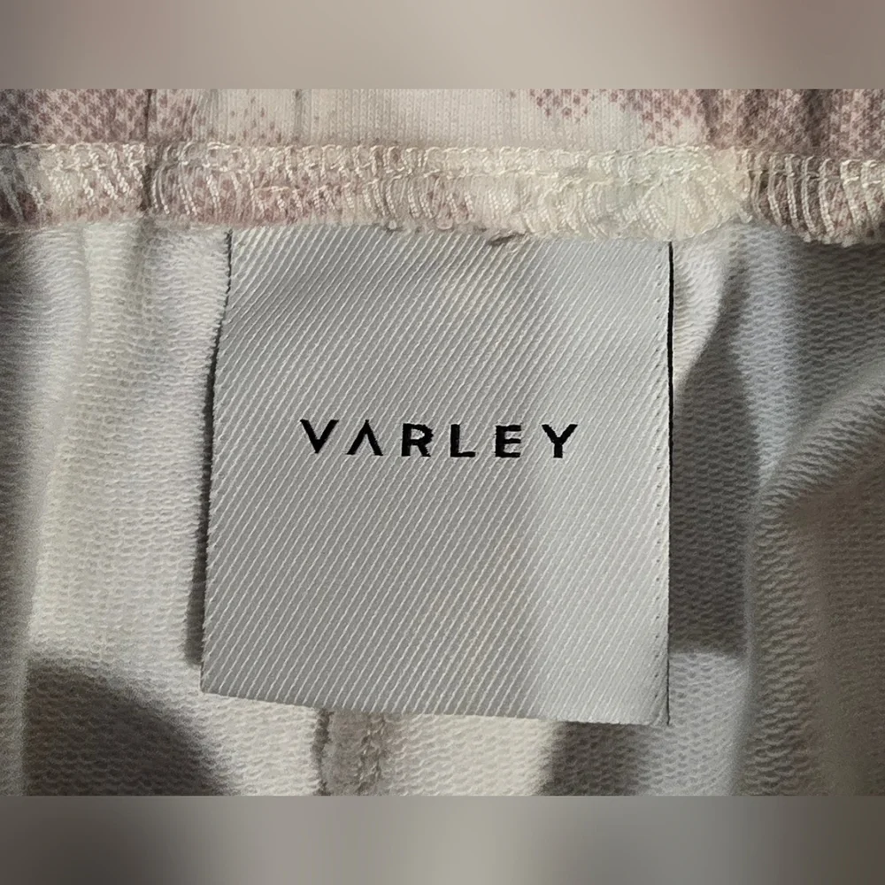 Varley Glade High Waisted Shorts Size Small - Picture 5 of 6